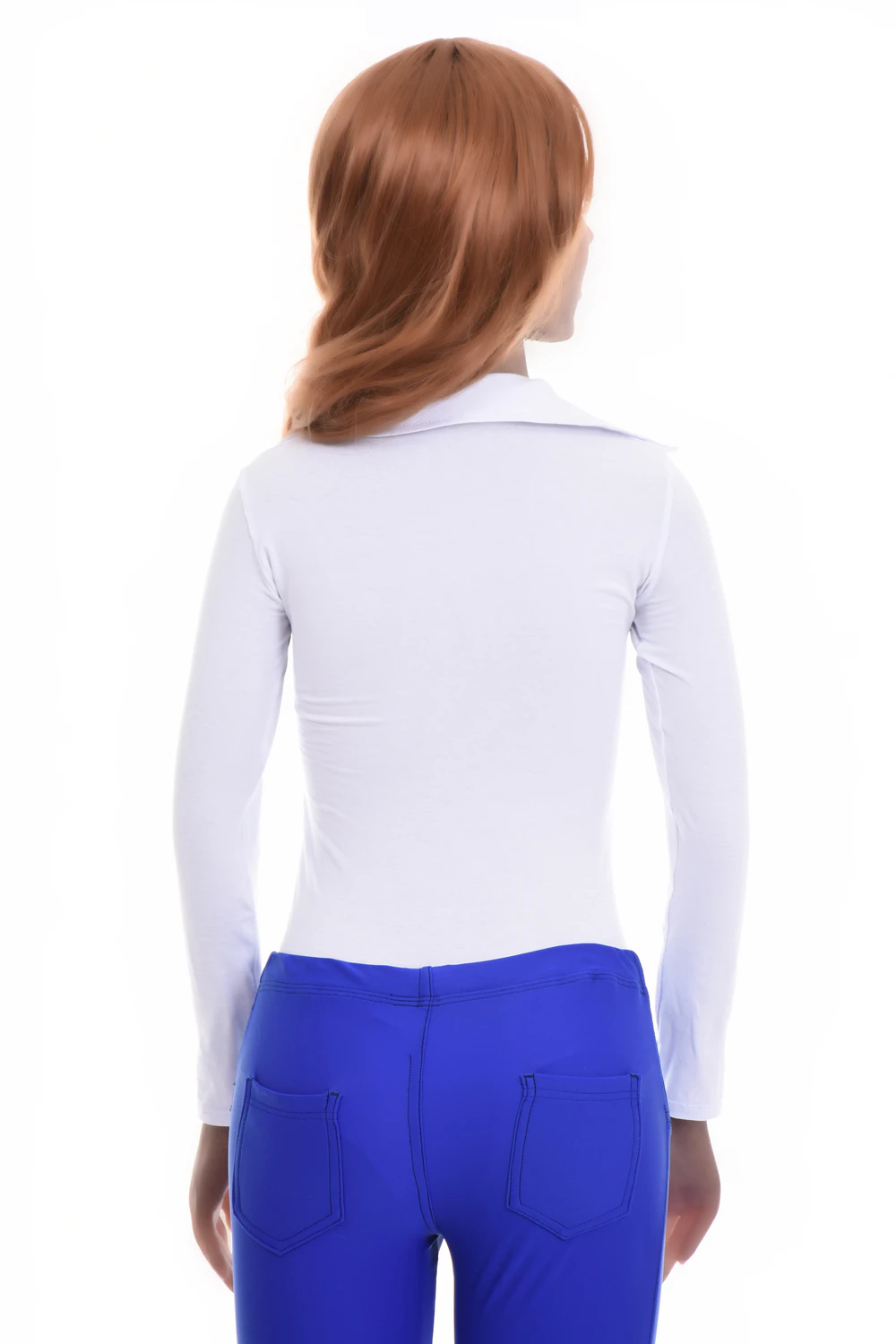 Shirt-style cotton-blend bodysuit with V-neck and long sleeves, close-fitting and breathable.