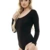 Cotton bodysuit with scoop neck and long sleeves, breathable and close for a smooth daily fit.