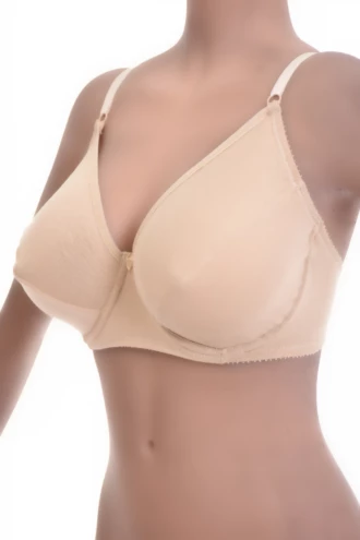 Cotton soft-cup bra with no padding for a natural shape and adjustable shoulder straps, simple everyday comfort.