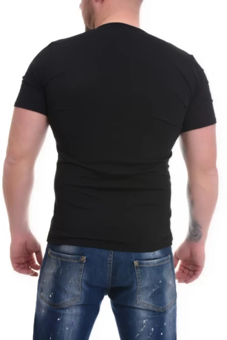 Breathable cotton-blend V-neck tee for men with a little stretch, following the body for comfortable wear.