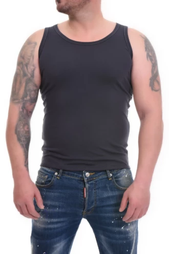 Dependable cotton-blend men's vest that holds its softness and shape wash after wash.
