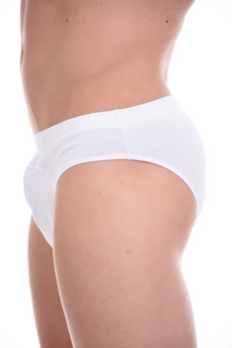 Everyday cotton briefs for men, soft and dependable from one wear to the next after washing.