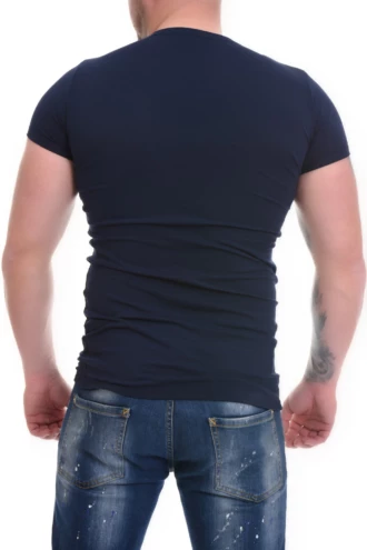 Breathable everyday crew-neck tee for men, soft cotton-blend fabric with a little stretch for easy wear.