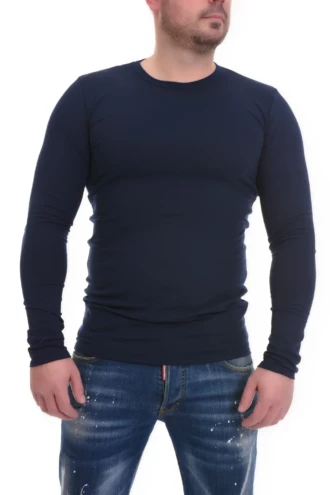 Tiara Galiano men's long-sleeve tee in soft cotton, an easy pull-on layer with nothing to fasten.