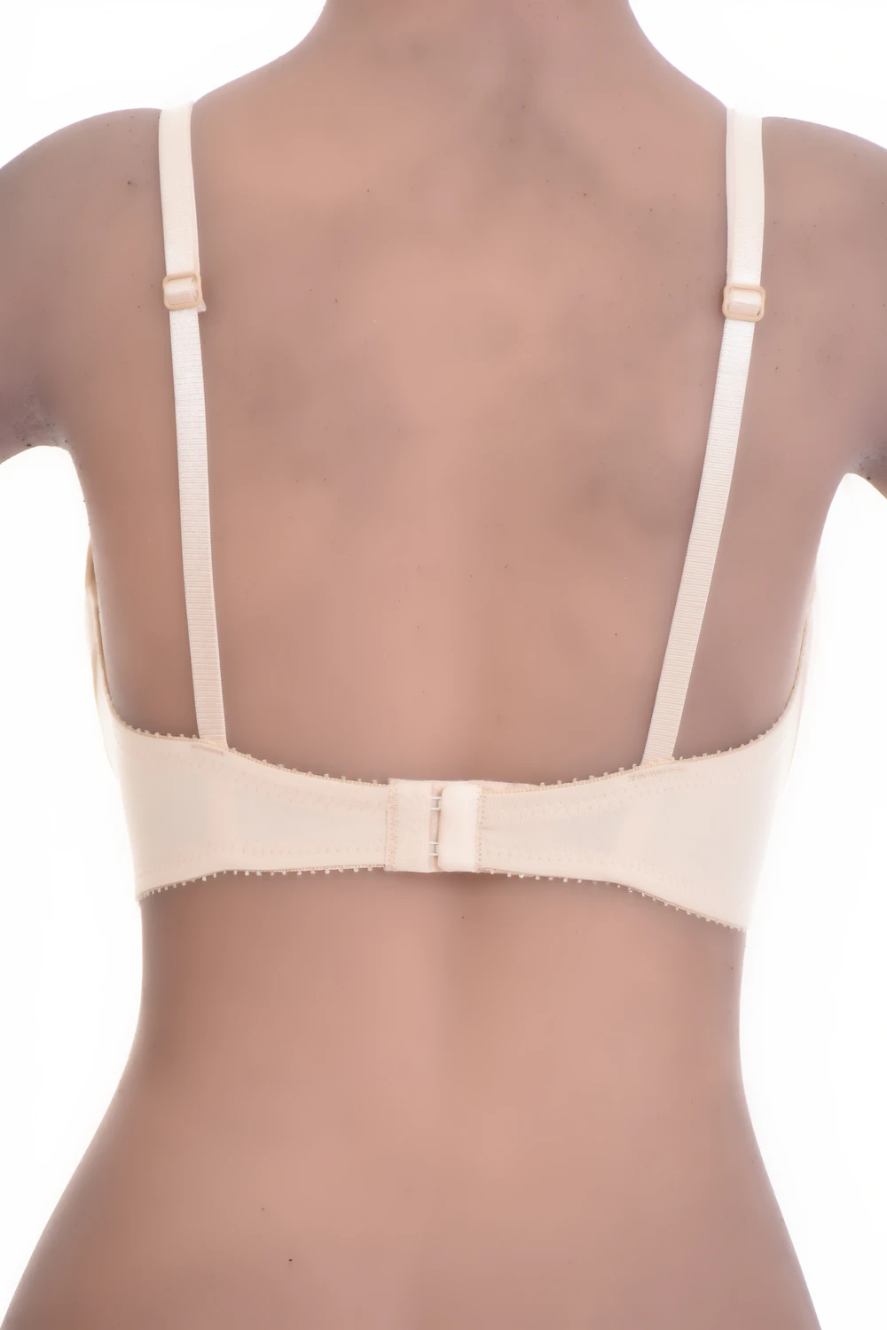 Microfiber and mesh bra with soft unpadded cups and sheer panels for a natural everyday shape, light and smooth.