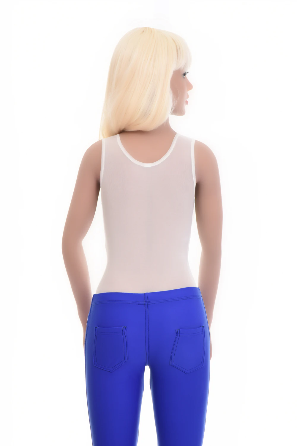 Scoop-neck mesh tank bodysuit with wide straps and brazilian cut, light and breathable for daily wear.
