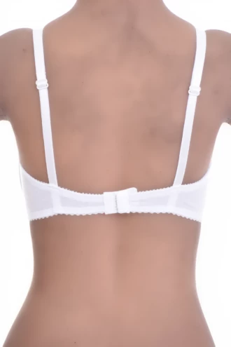 Unpadded cotton soft-cup bra with adjustable straps and a back hook-and-eye closure for an easy everyday fit.