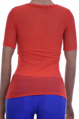 Feminine scoop-neck mesh tee with a slim stretch cut and short sleeves that keep the shape light.
