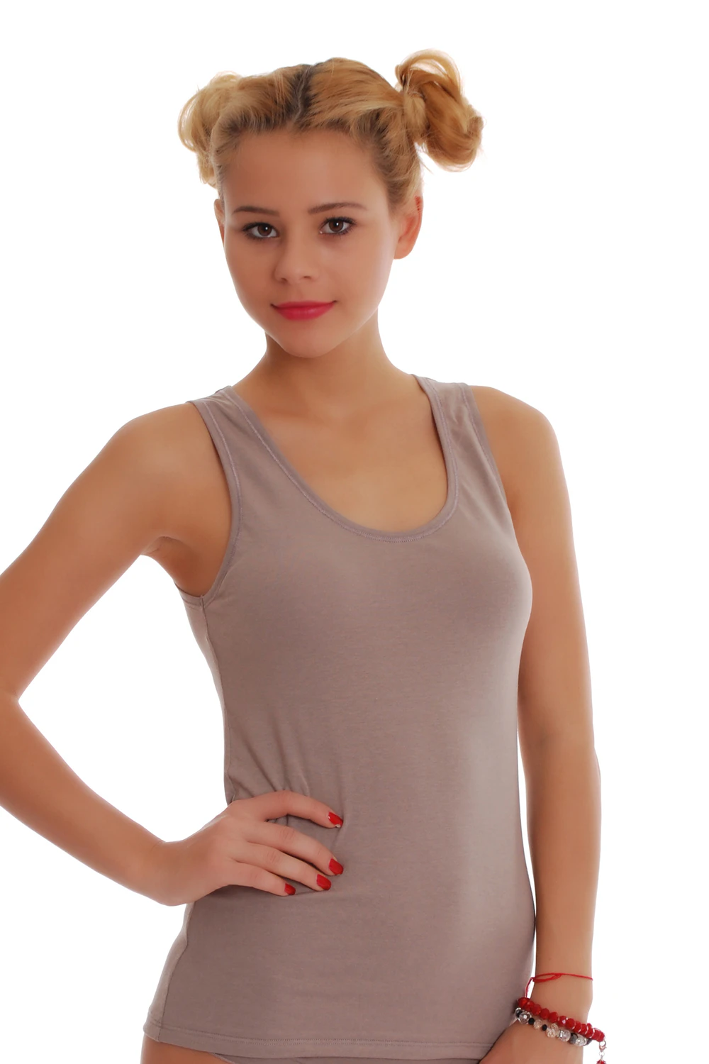 Slim cotton scoop-neck tank with wide straps that lie flat on the shoulders, breathable with a little stretch.