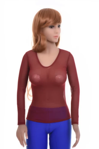 Slim mesh tee with a scoop neckline and long sleeves, airy and breathable for warm-weather wear.