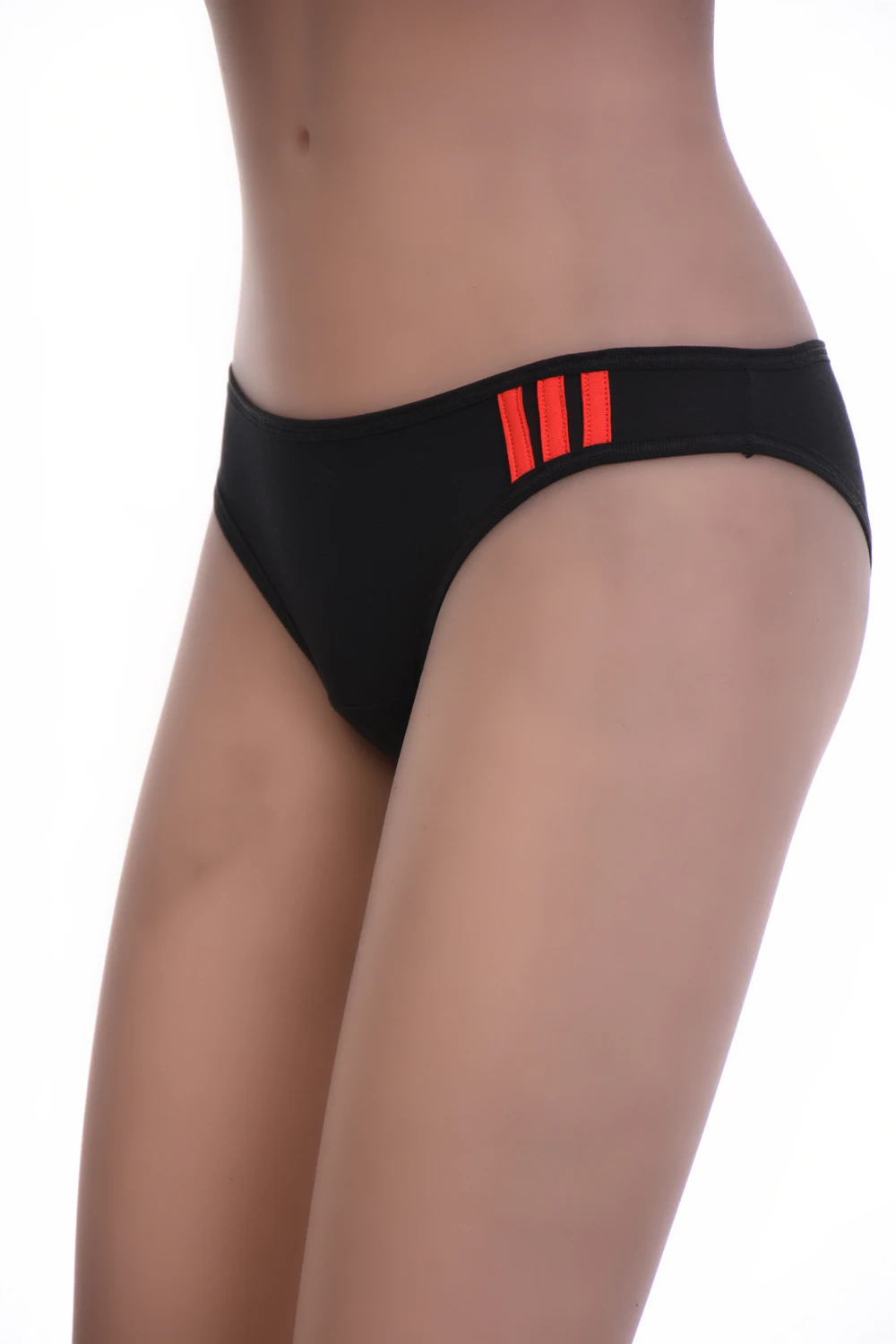 Breathable everyday cotton briefs with a high leg and low rise, a simple dependable basic.