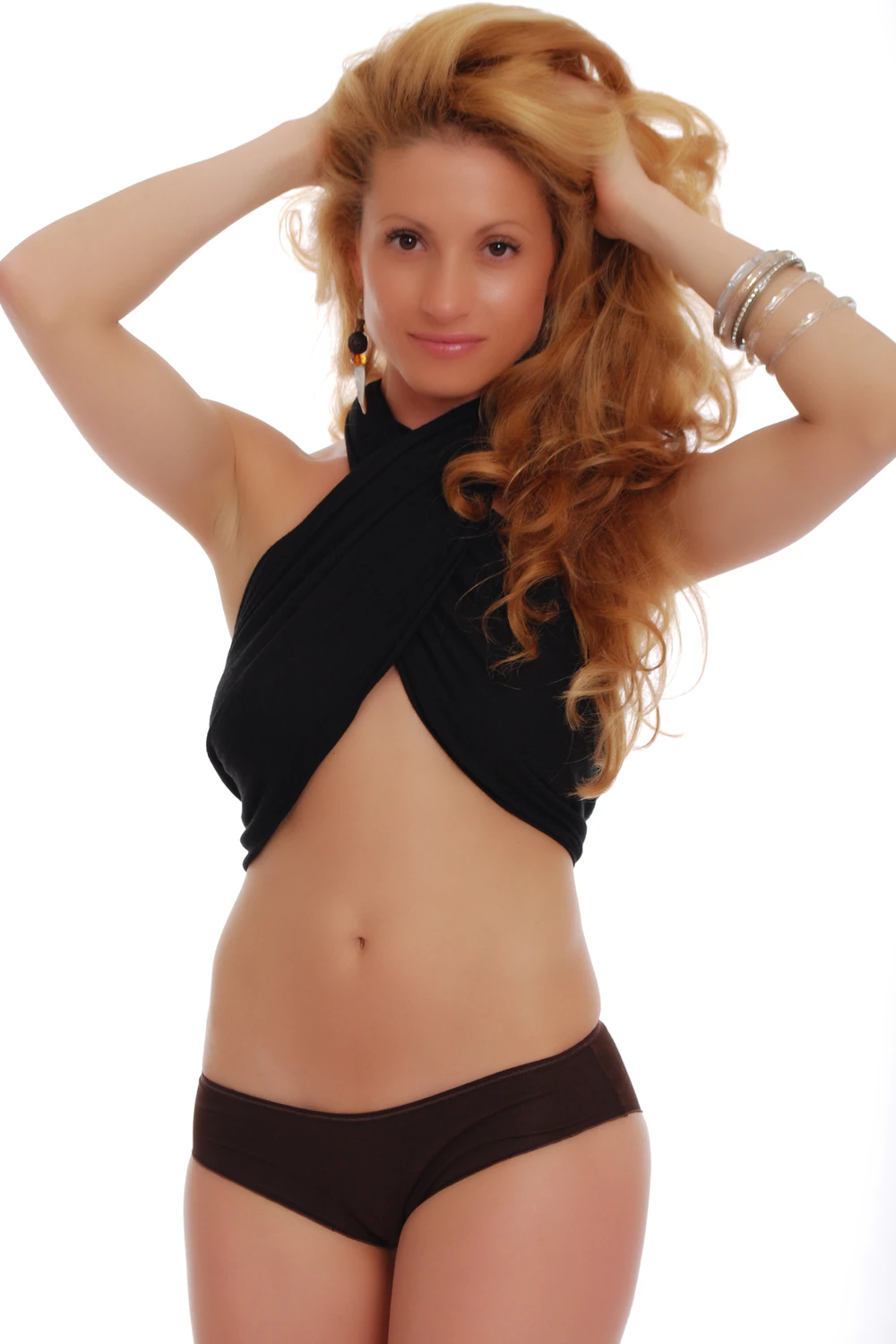 Classic cotton bikini briefs with a high leg and low hip rise, a smooth everyday staple.