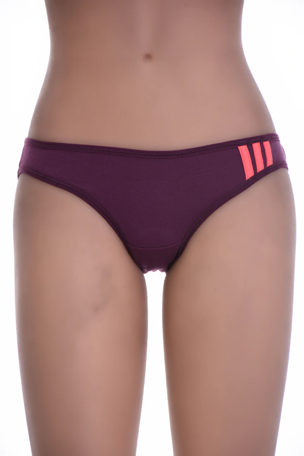 Classic cotton bikini briefs with a high leg line that breathe and sit close to the body.
