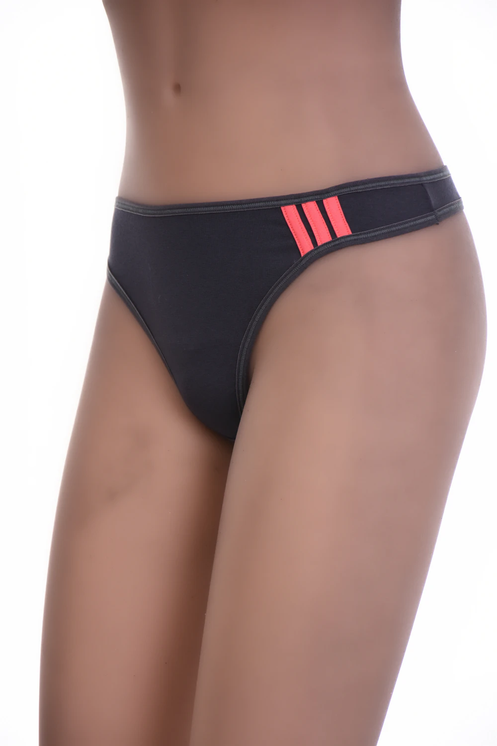 Smooth cotton thong low on the hip with a thong back and no trim, an easy breathable everyday staple.