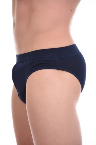 Classic-cut Tiara Galiano briefs for men in a soft, shape-keeping cotton blend.