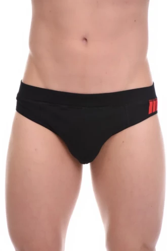 Breathable cotton-blend briefs for men that let air move while keeping a close, neat fit.