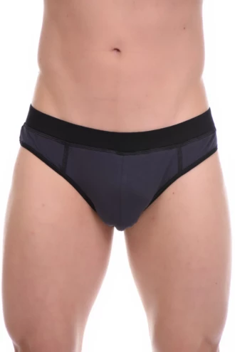Everyday cotton-blend men's briefs that hold their shape and softness through repeated washing.