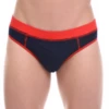 Men's cotton briefs with an elasticated waistband that sits flat without digging in.