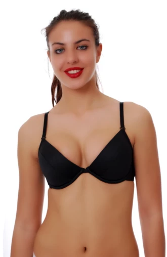 Molded-cup cotton bra that keeps a smooth rounded shape under fitted tops, with a steady supportive underband.