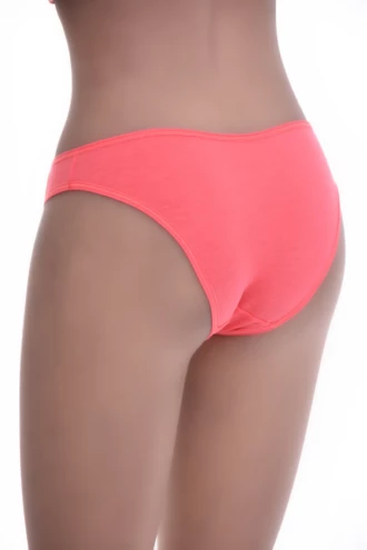 Plain soft cotton briefs from Tiara Galiano with a flat waistband that stays smooth under clothes.