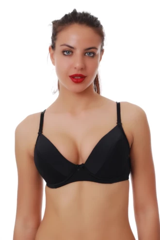 Soft breathable cotton bra with molded cups giving a rounded shape, with a steady band that holds through the day.