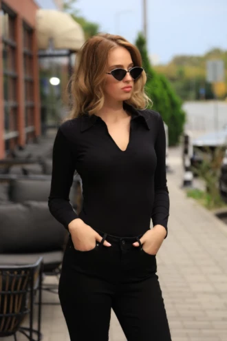 V-neck cotton shirt bodysuit by Tiara Galiano, smart under a blazer or easy with jeans.