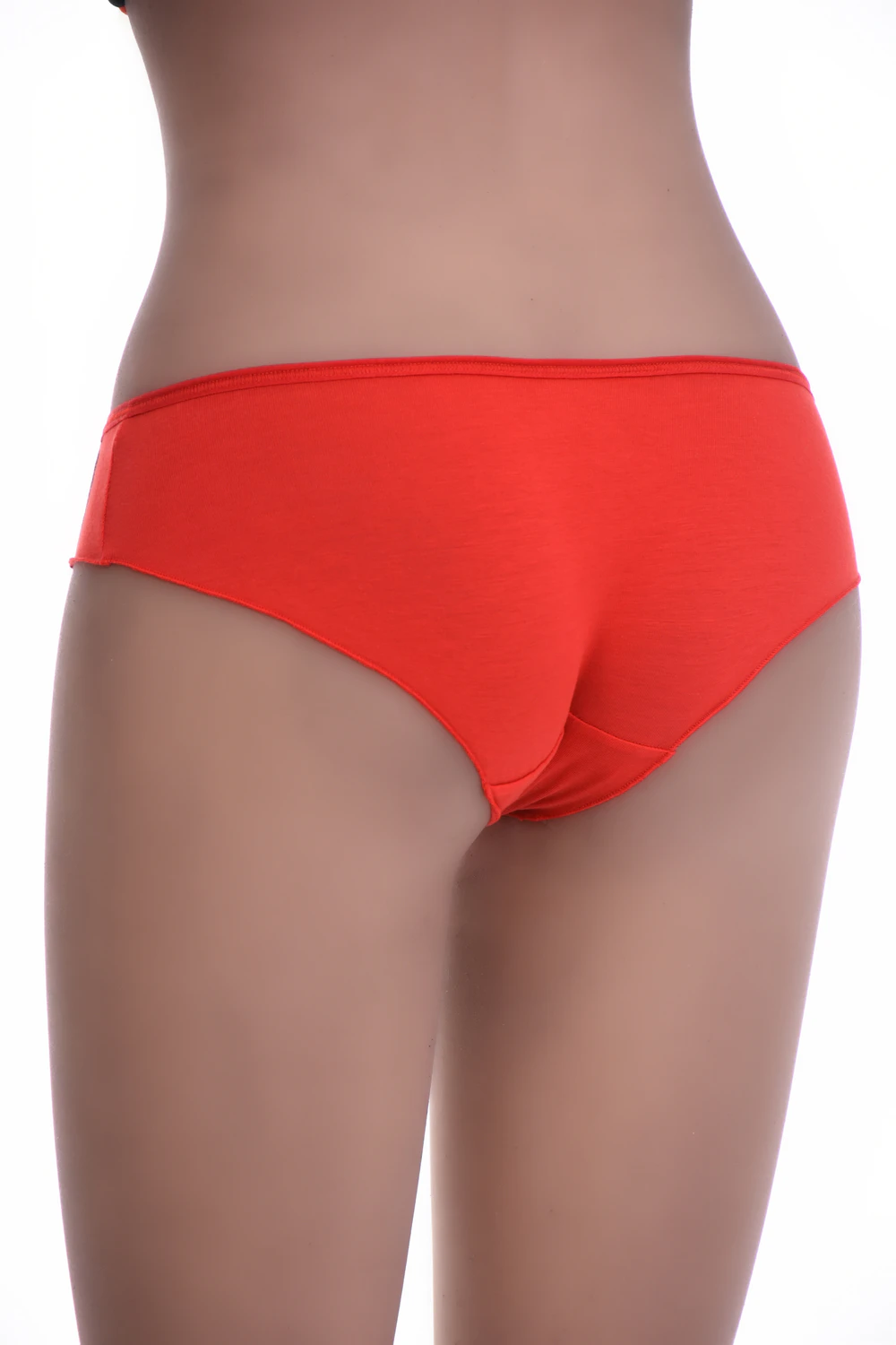 Cotton bikini briefs from Tiara Galiano with a high leg line and smooth low waistband, an easy everyday basic.