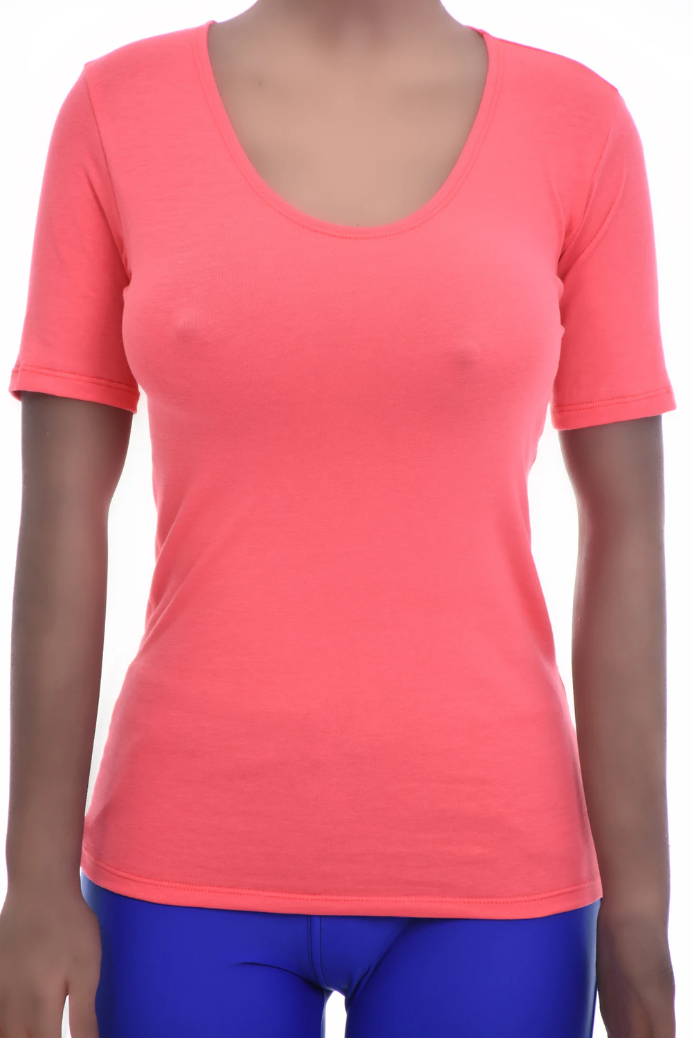 Women's cotton-blend tee with a scoop neck and short sleeves, a slim close fit that follows the figure.