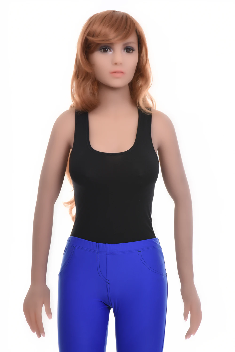 Women's sleeveless cotton bodysuit with scoop neck and wide straps over a brazilian cut, an everyday base.