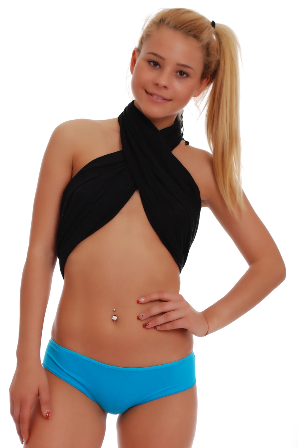 Soft cotton boyshorts for women in a plain breathable knit, a comfortable full-coverage everyday basic.