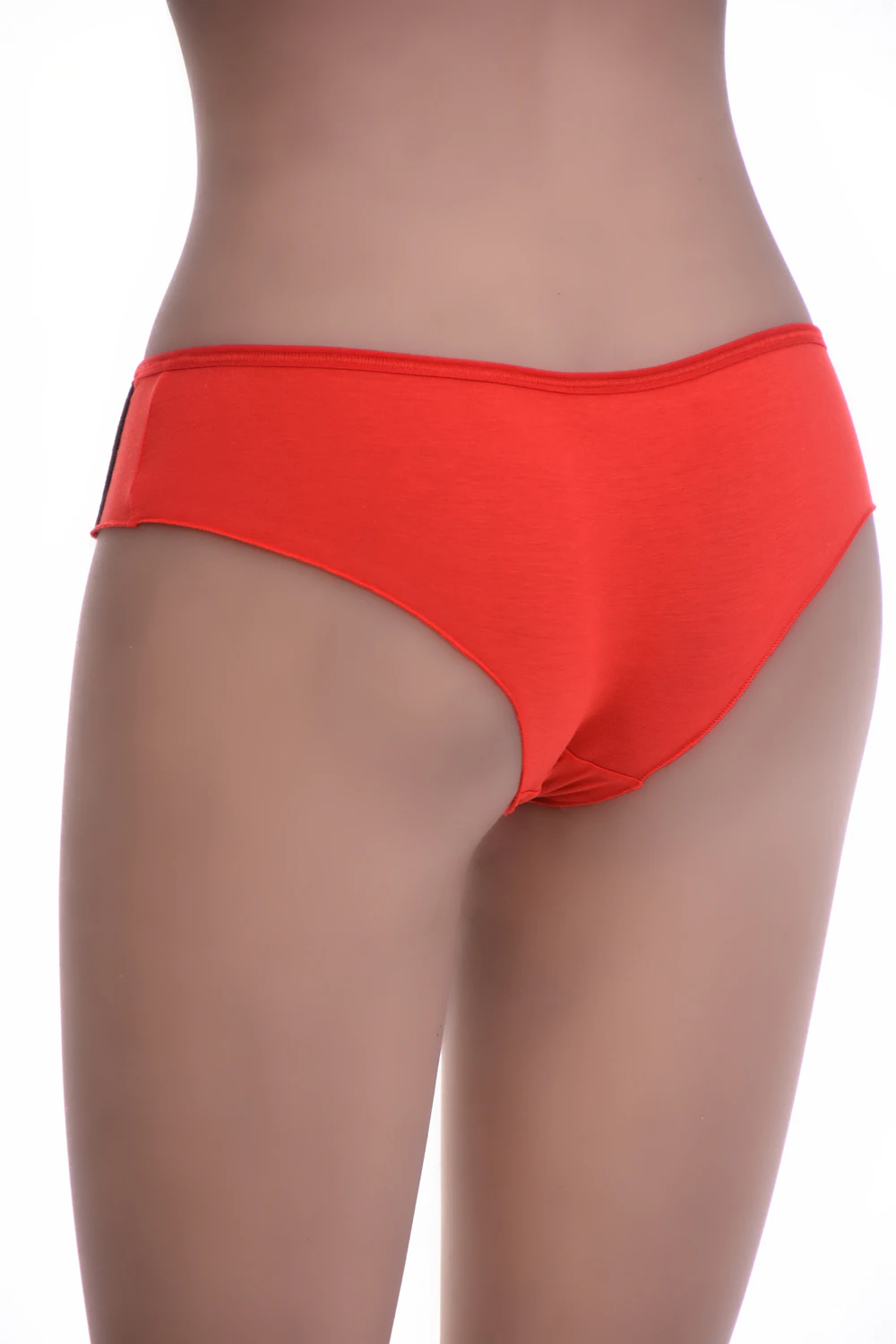 Soft cotton boyshorts for women in a plain breathable knit, a comfortable full-coverage everyday basic.