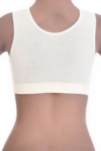Soft-cup cotton bralette with an open back keeping it airy, breathable and light for everyday comfort.