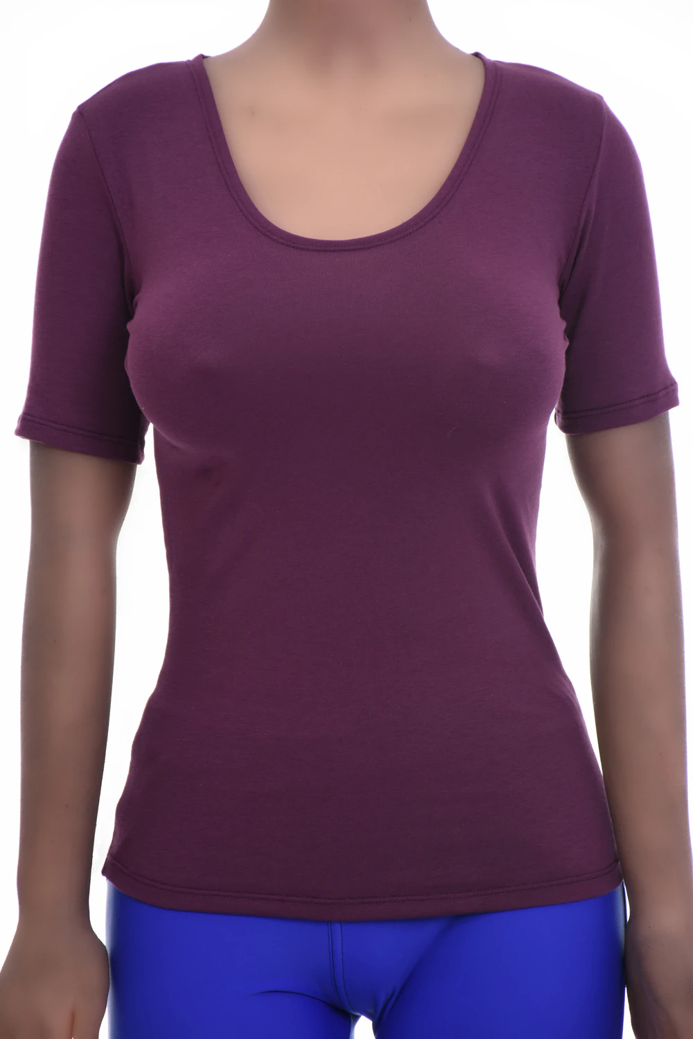 Women's cotton tee with a scoop neckline and short sleeves, a close slim cut that follows the figure.