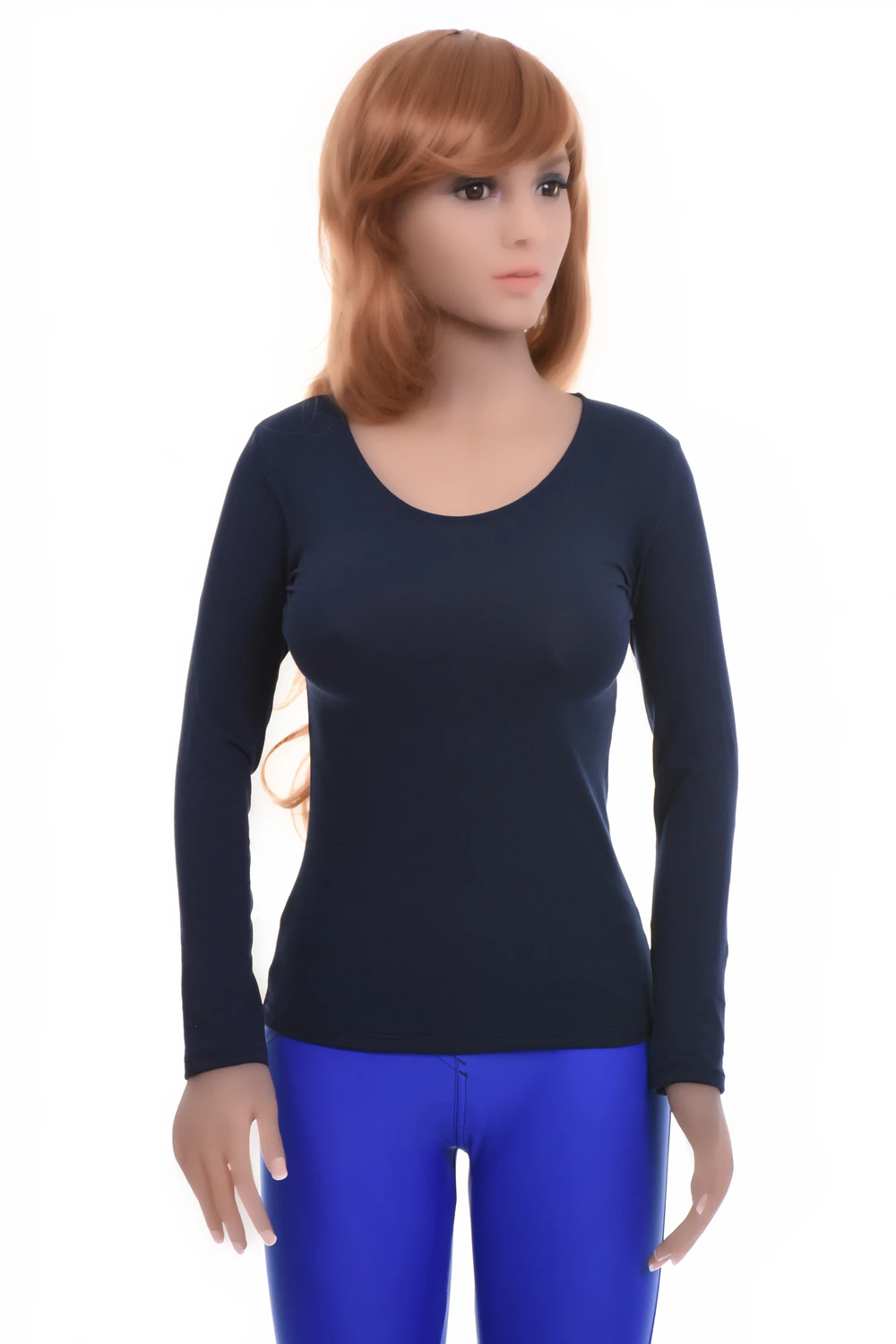 Fitted cotton-blend tee with a scoop neckline and long sleeves that keeps its shape through washing.