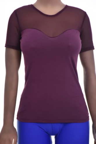 Fitted cotton tee with a clean round neckline and a touch of stretch, light for everyday warm-weather wear.