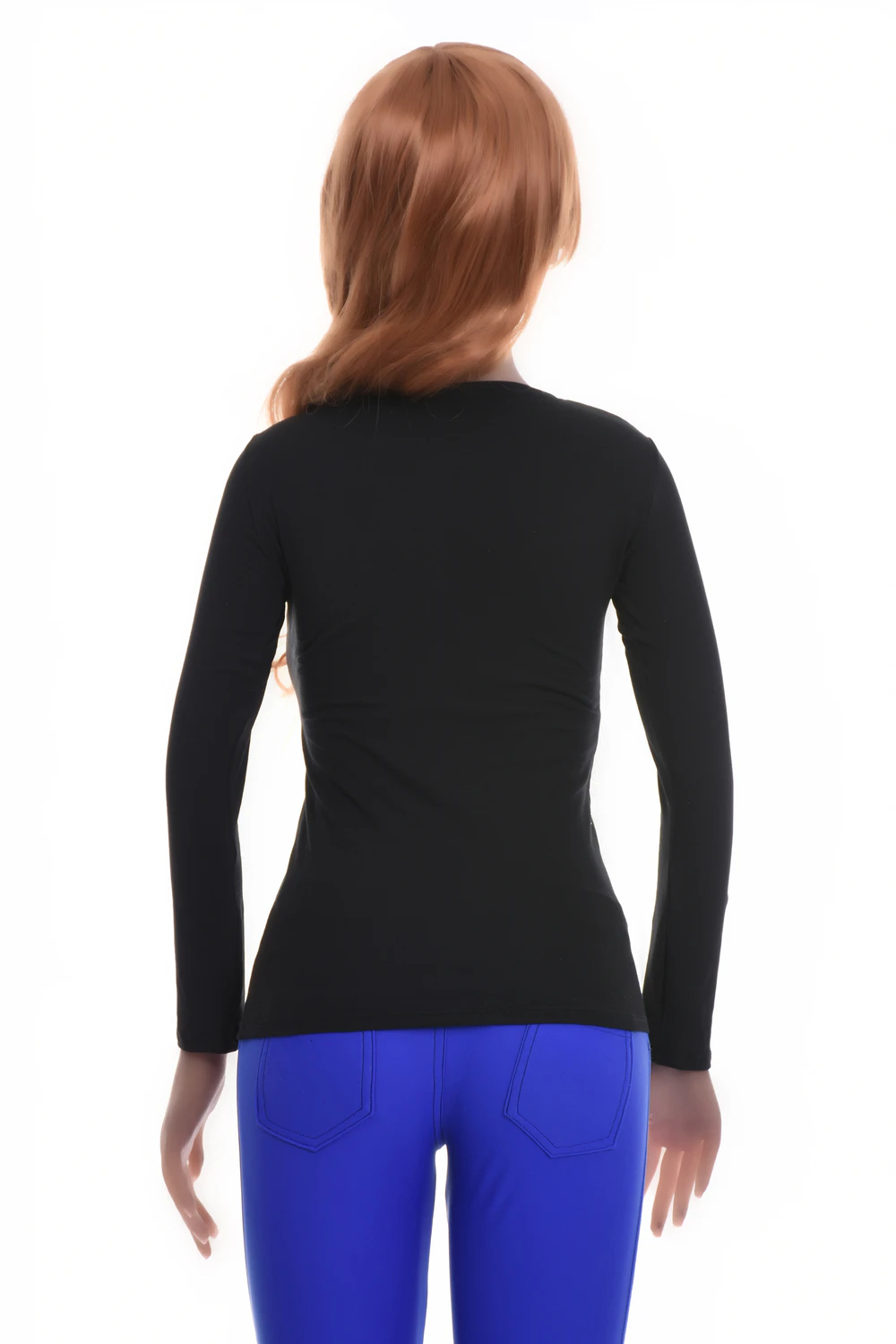 Breathable cotton long-sleeve tee with a fitted line, easy to layer under a cardigan on cooler days.