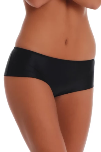 Smooth microfiber boyshorts with a squared leg and full back coverage, leaving no ridges under close-fitting clothes.