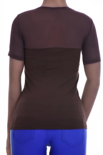 Slim cotton tee with short sleeves and a round neck, soft and breathable with an easy pull-on shape.