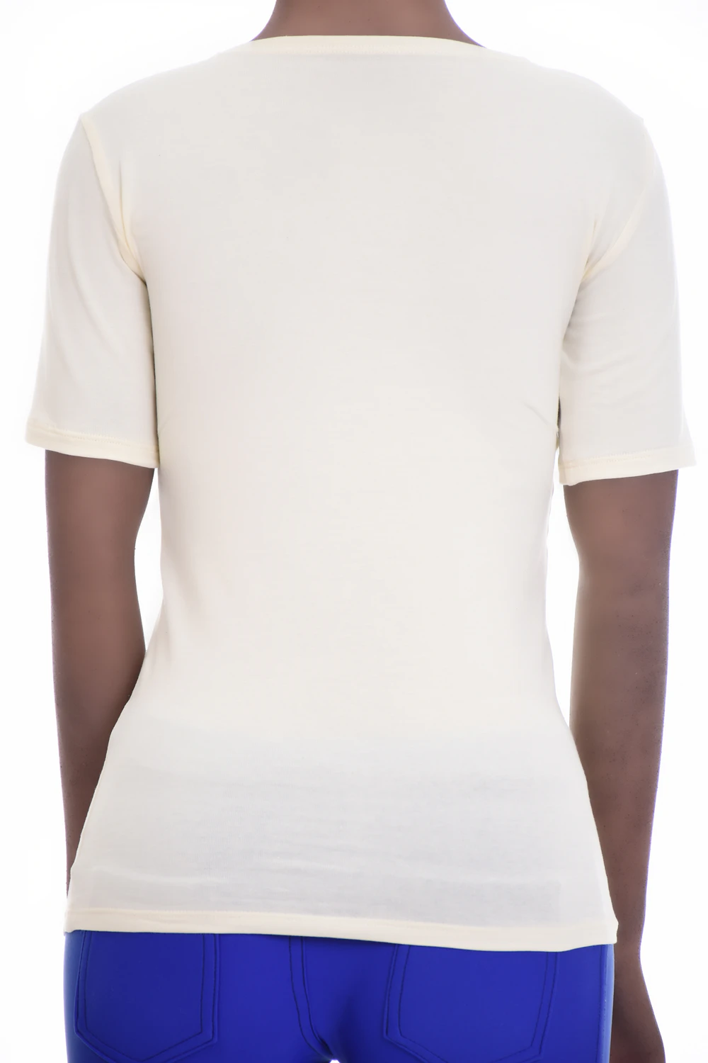 Soft fitted cotton-blend tee with a scoop neckline and short sleeves, comfortable and light for daily wear.