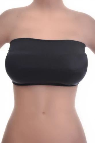 Classic black bandeau bikini top in quick-drying polyamide, a fuss-free strapless style for sunbathing and lounging.