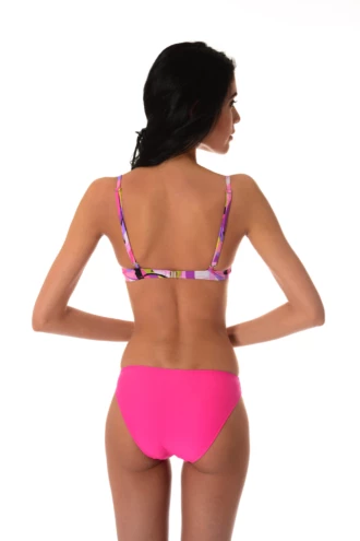 Coordinated print bikini bottom with standard coverage in quick-drying polyamide swim fabric.