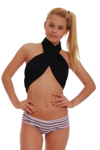 Horizontal-stripe cotton boyshorts with full back coverage, the pattern staying smooth under fitted clothing.