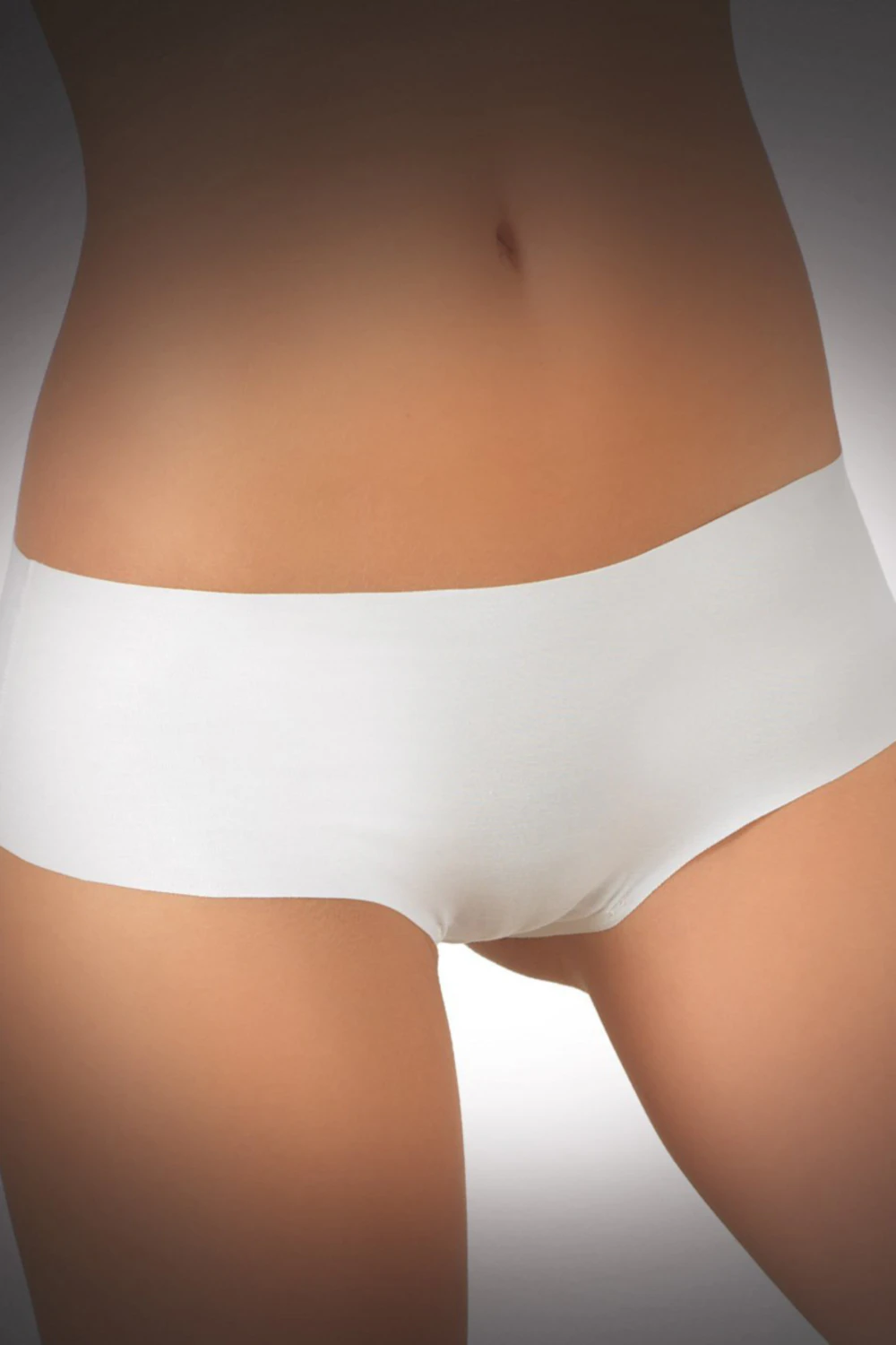 Women's JADEA seamless cotton boyshorts with laser-cut edges and full back coverage, invisible under fitted clothing.